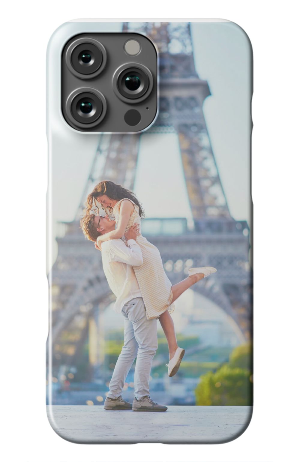 Couple Eiffel Tower