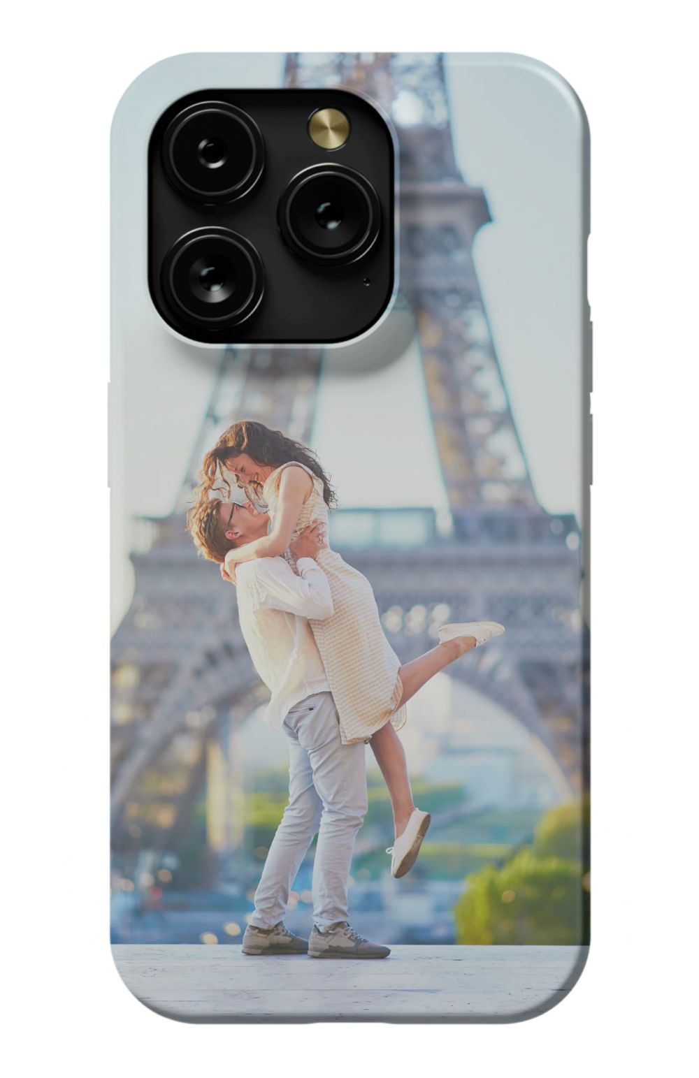 Couple Eiffel Tower